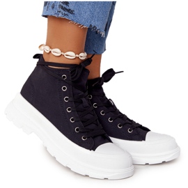 FB2 Kvinders høje sneakers på en stor sål sort Trissy