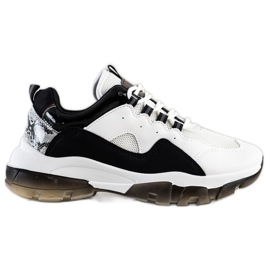 Ideal Shoes Sneakers på den sorte platform hvid