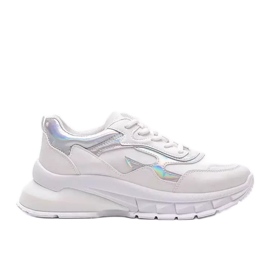 Hvide sneakers på en tyk Kristen sål