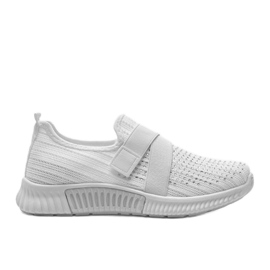 Akira hvide slip-on sportssko