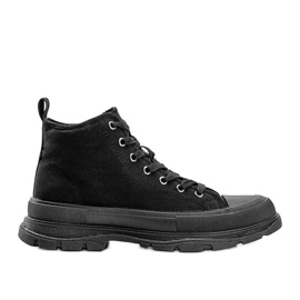Sorte høje sneakers på en tyk Evelin sål