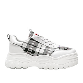 Kvinders hvide sneakers med en fashionabel lakeret tern Marlene