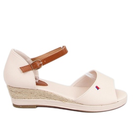 Tommy Sandaler på en lav beige kile BL-362 Beige brun