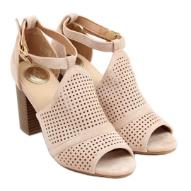 Beige sandaler med åbne hæl CZ-10220 Beige
