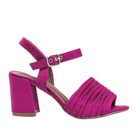 Lyserøde sandaler på en blok lavet af økologisk ruskind Aliya