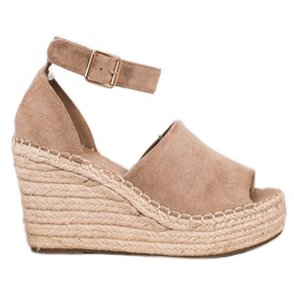 SHELOVET Beige kile sandaler