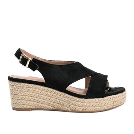Sorte espadriller på kilen til Marina