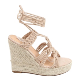 Espadrilles på en kile flettet boho beige M319P nøgen
