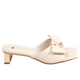 Hjemmesko på en designerbeige hæl T388P Beige