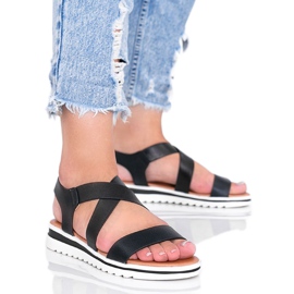 Sorte sandaler på en tyk Irony sål