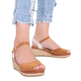 Kamel espadriller på Heis -kilen brun