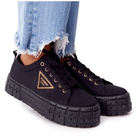 Kvinders sneakers på den sorte Big City Life -platform