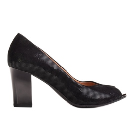 Marco Shoes 316P sorte pumper med et praktisk snit på forsiden