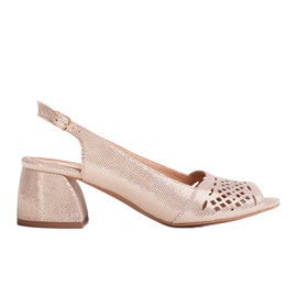 Marco Shoes Beige og guld sandaler i ruskind med perforering