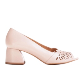 Marco Shoes Beige pumps med perforeret front