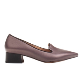 Marco Shoes Kvinders pumps med interessant læder på en lav hæl brun