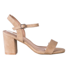 Nio Nio Casual sandaler på en bar beige