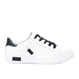 Hvide sneakers med en dekorativ lomme fra Nandina
