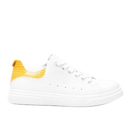 BM Hvide og gule sneakers på en tyk Influ sål
