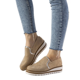 Slip-on sølvsko med GF-FD9 nitter beige