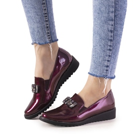 Maroon slip-ons med GF-FD9 studs rød