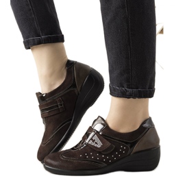 Brune brogues på kilen Merante