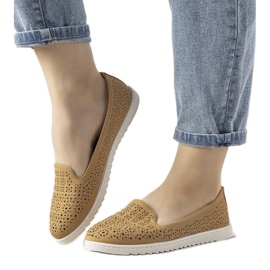 Kamel loafers med et åbent Catwalk -mønster brun