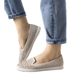 Beige loafers med et åbent Catwalk -mønster