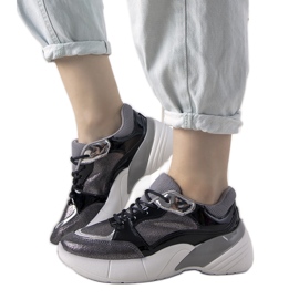 Sorte sneakers med høj sål