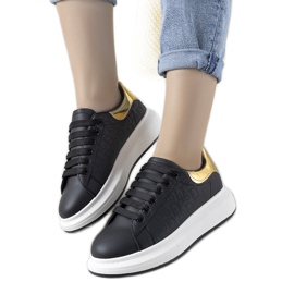 Sorte sneakers med moderigtige Valeria -mønstre