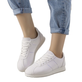Hvide sneakers fra Bobbi