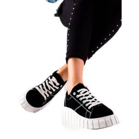 TRENDI Sorte sneakers på platformen