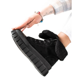 TRENDI Støvler, sneakers med fåreskind sort