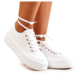 PS1 Sneakers på en massiv hvid Suzane-platform
