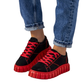 Sorte sneakers med tyk Liane sål rød