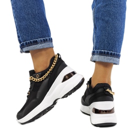 Sorte sneakers med kæde fra Tomas