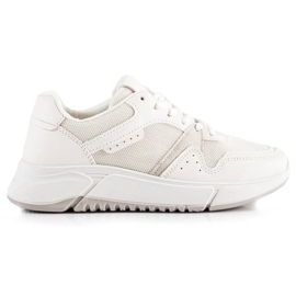 Ideal Shoes Hvide sneakers på platformen