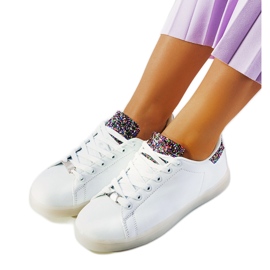 Hvide sneakers med Alfaro lysdioder