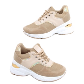 Sportssko på en skjult Toni Khaki kilehæl beige