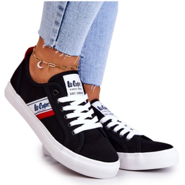 Lee Cooper sneakers. LCW-22-31-0832L sort