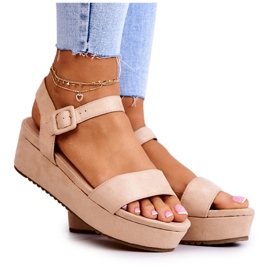 FW1 Sandaler i ruskind på den beige Sariah-platform