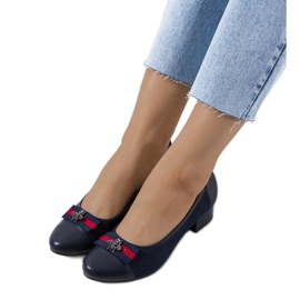 Seema marineblå gennembrudte pumps