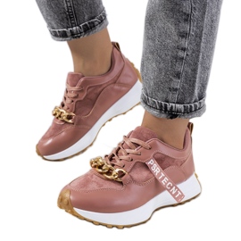 Saminas lyserøde sneakers med kæde