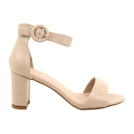 Kvinders sandaler på Evento Post 20SD98-1617 Beige