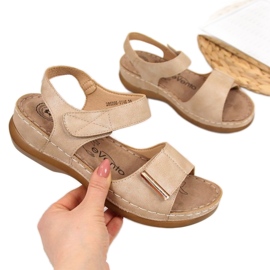 Velcro sandaler eVento W EVE223A beige