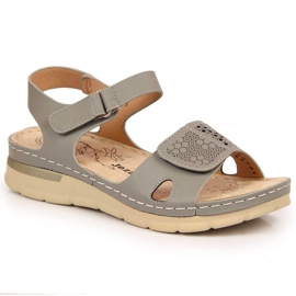 Komfortable sandaler på kilen Jezzi W EVE346B grå