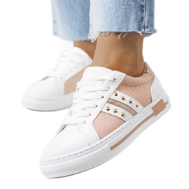 Pink sneakers med Luus nitter hvid