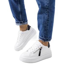 Tamis sorte og hvide sneakers til kvinder