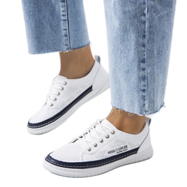 Hvide lædersneakers fra Valeska marine blå