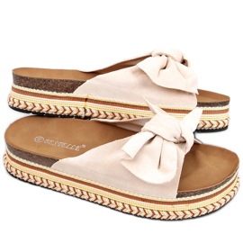 Flip-flops på en dekoreret Lane Beige sål